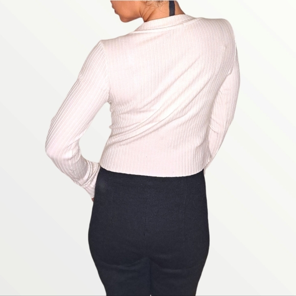 Hearts and Hips fiona blouse button up white, size small. - Picture 6 of 10